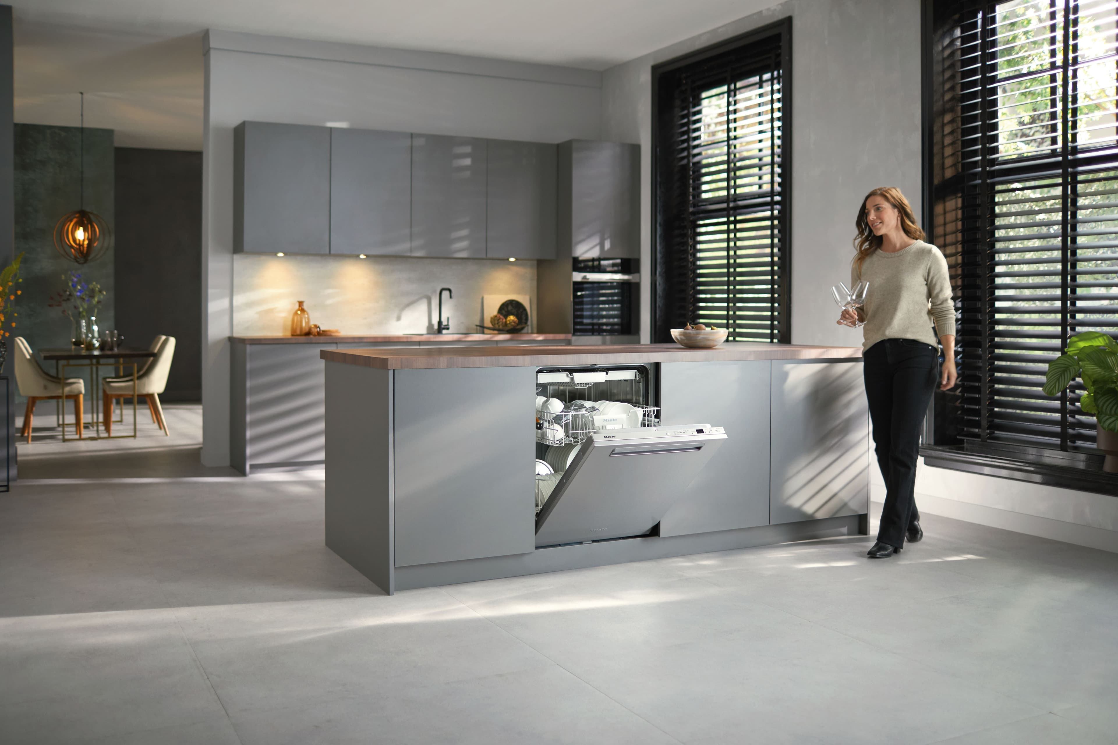 Experts in Thorough Brilliance